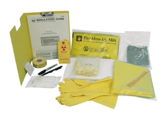 Minor Emergency Spill Kit — набор оборудования для предотвращения незначительных радиоактивных загрязнений